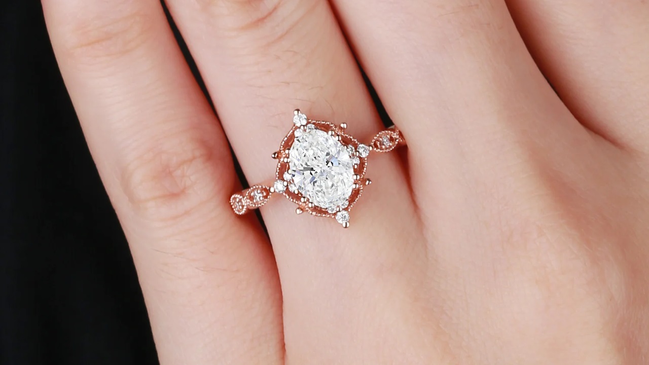 How to Choose the Right Felicegals Lab Diamond Ring for Your Hand Shape